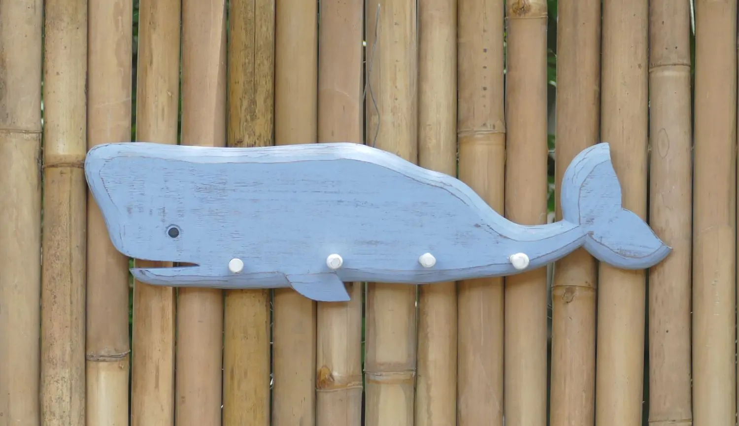  Product image 2 of the product “Whale shape as Wardrobe, wood, 60cm long. Wood thickness is 2,6cm the hanger stick out 6cm. ”